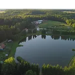 Mazurska Latarnia Na Prywatnej Plazy Tuz Przy Linii Brzegowej Pomost Stawy Gospodarstwo Pasieka *