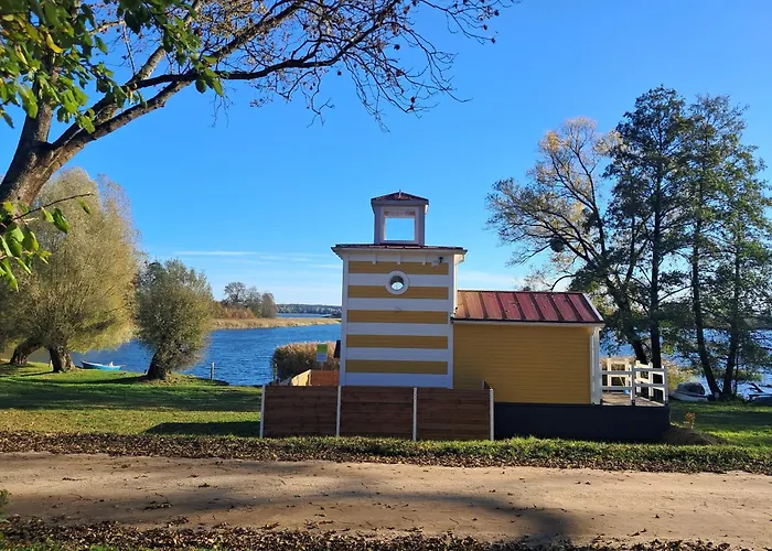 Mazurska Latarnia Na Prywatnej Plazy Tuz Przy Linii Brzegowej Pomost Stawy Gospodarstwo Pasieka *